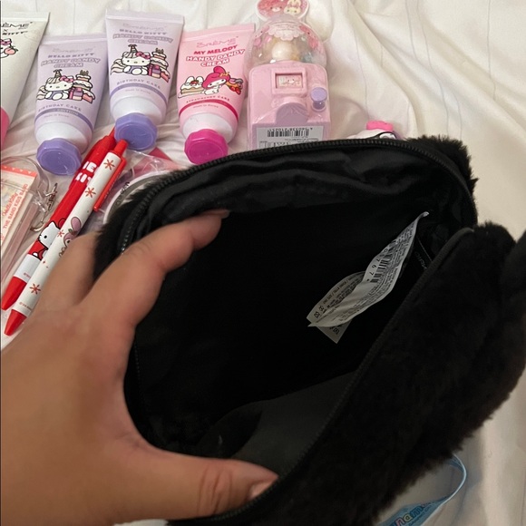 SALE! Hello Kitty and Friends bundle - Picture 7 of 7